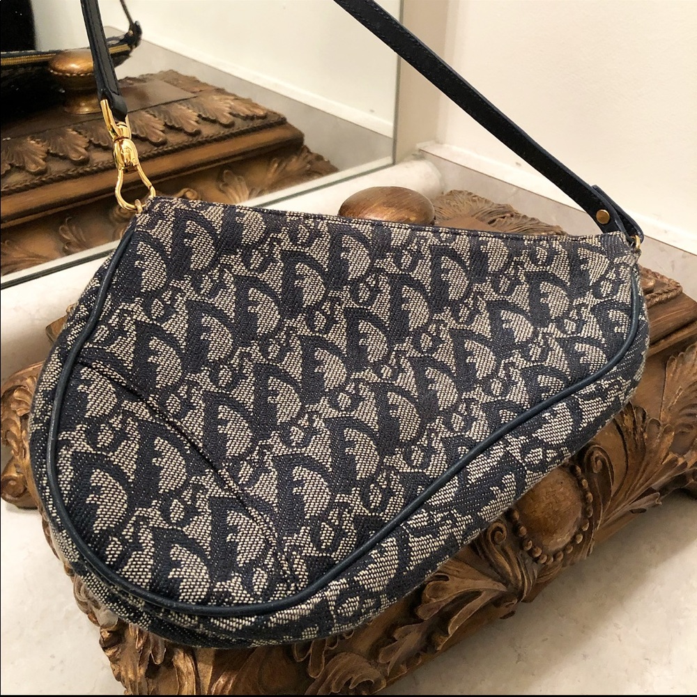 CHRISTIAN DIOR Monogram Mini Saddle Pochet…